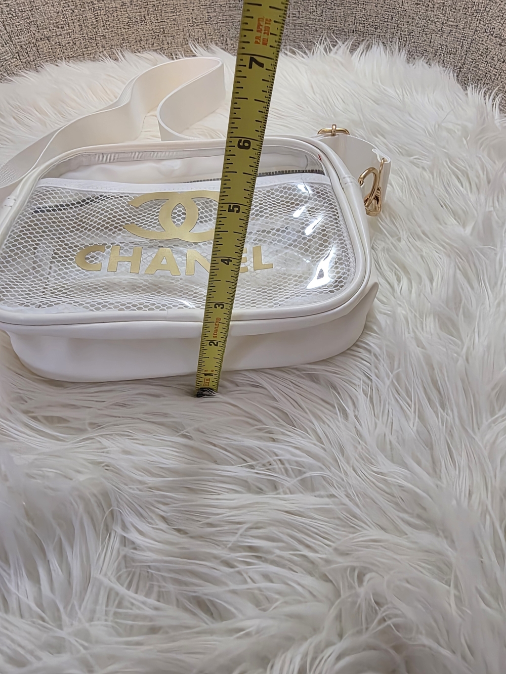 Chanel White Clear Crossbody Bag with Gold Logo - Picture 8 of 9